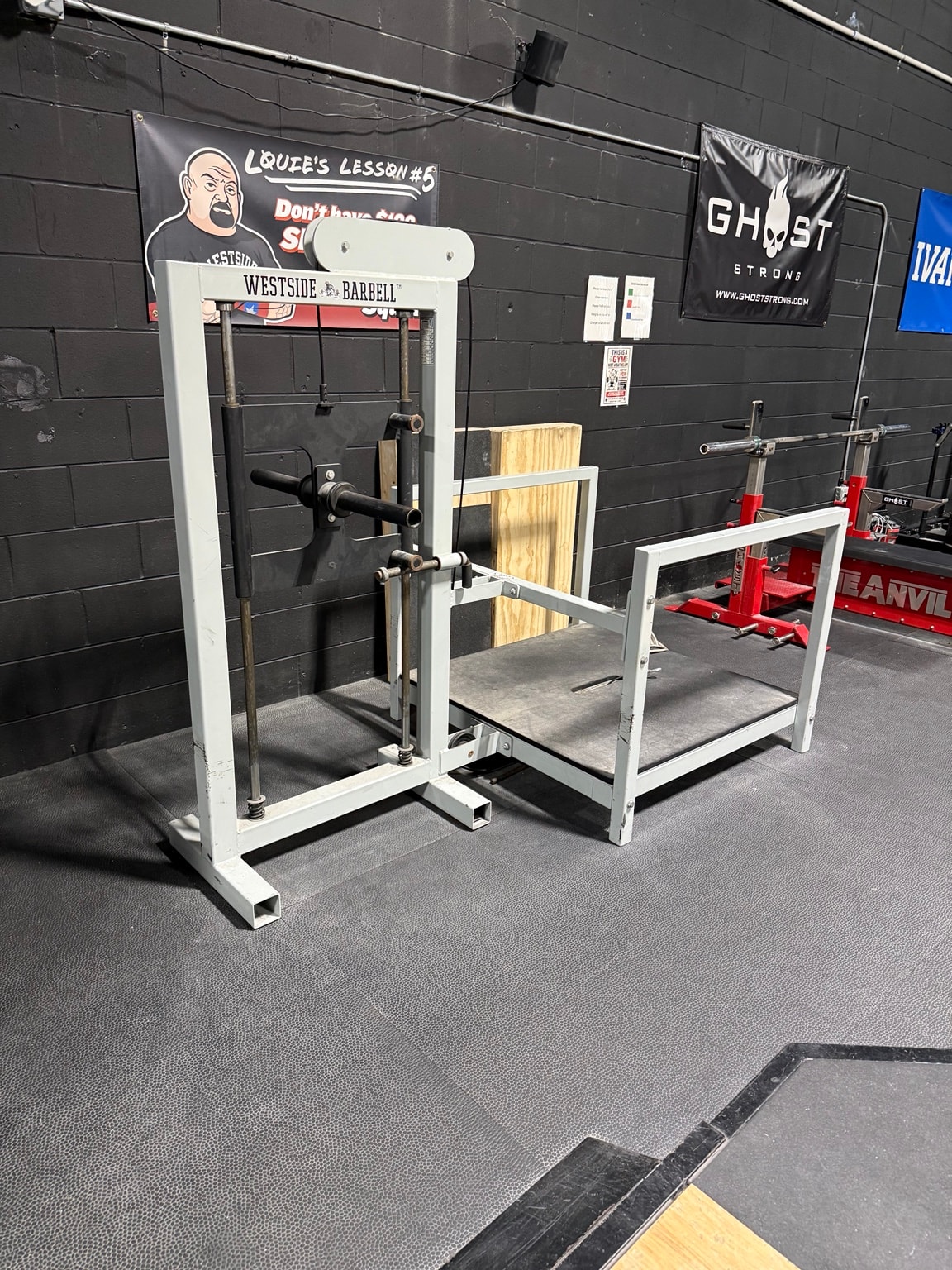 Leg press machine at Full Tilt Barbell Club